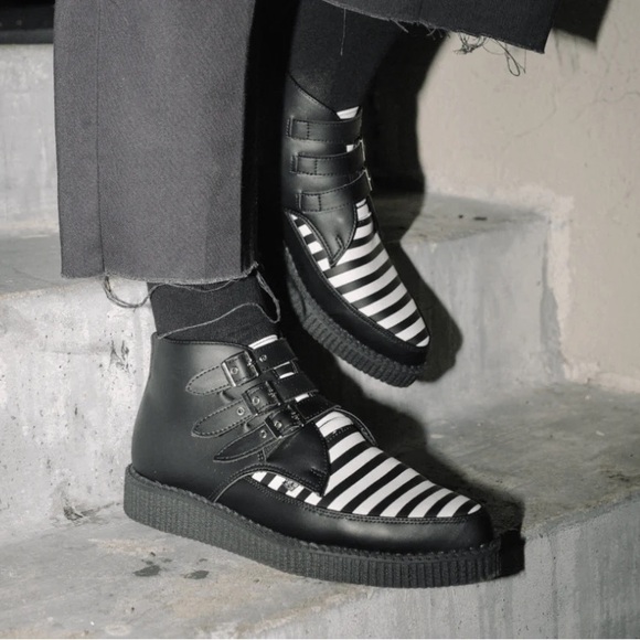 Black and White Striped TUK Creepers - Picture 1 of 4